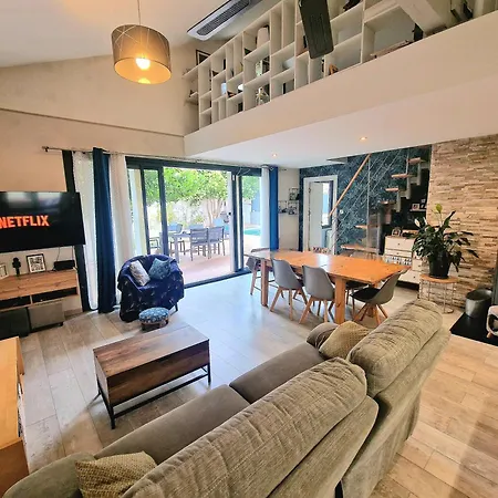 빌라 La Maison Nimoise, Coeur De